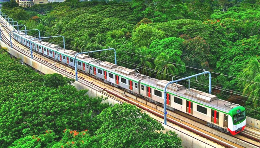 শুক্রবার চলল মেট্রোরেল, কাজীপাড়া স্টেশনও চালু